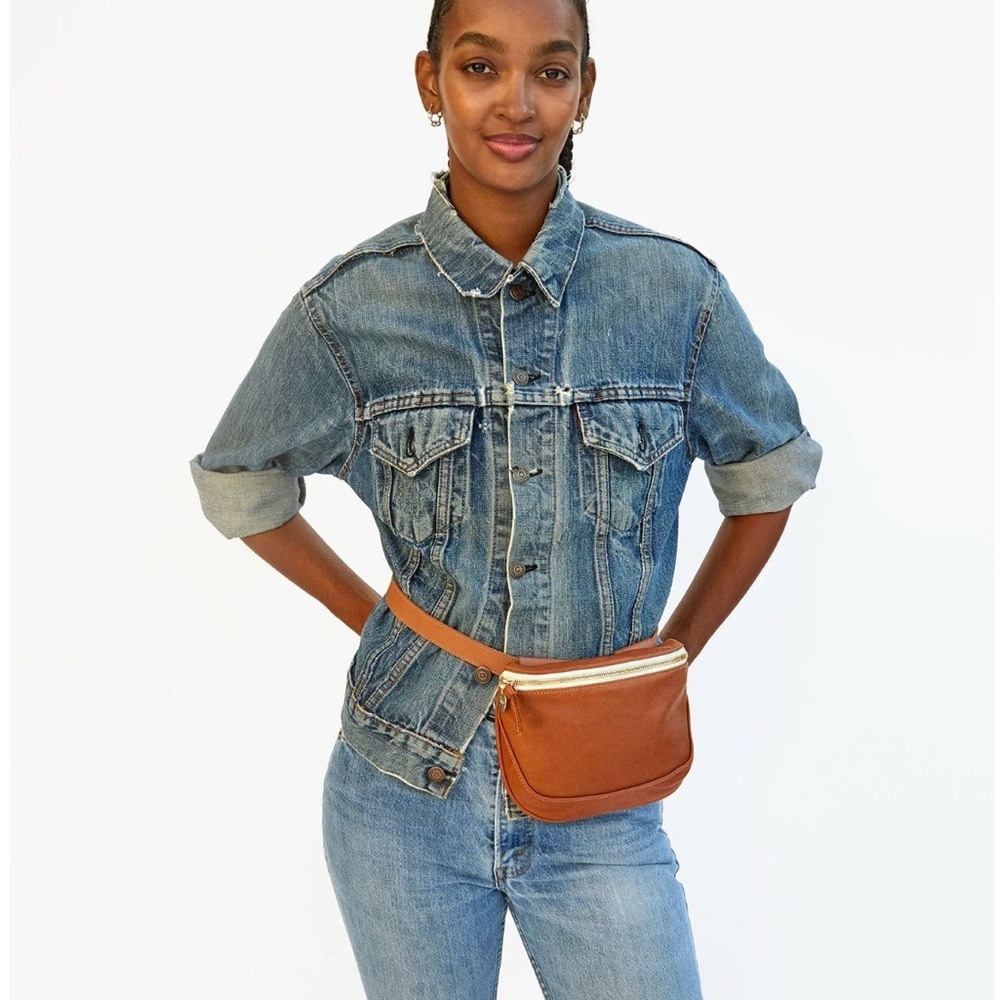 NWT CLASSIC CLARE V, Fanny Pack in the fabulous color Green!!!! - Picture 4 of 7